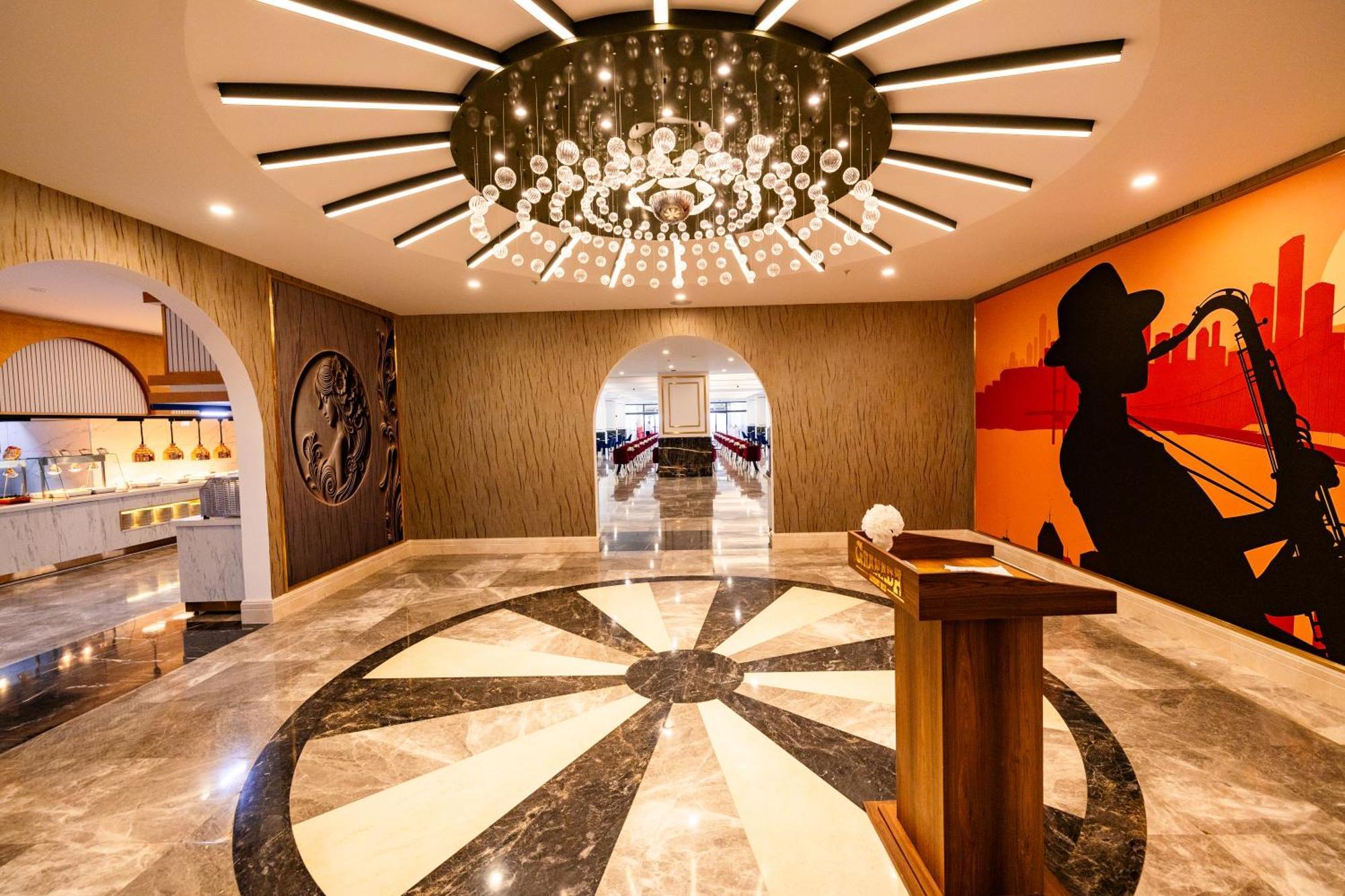 Hotell Granada Luxury Red Adult Only 5*