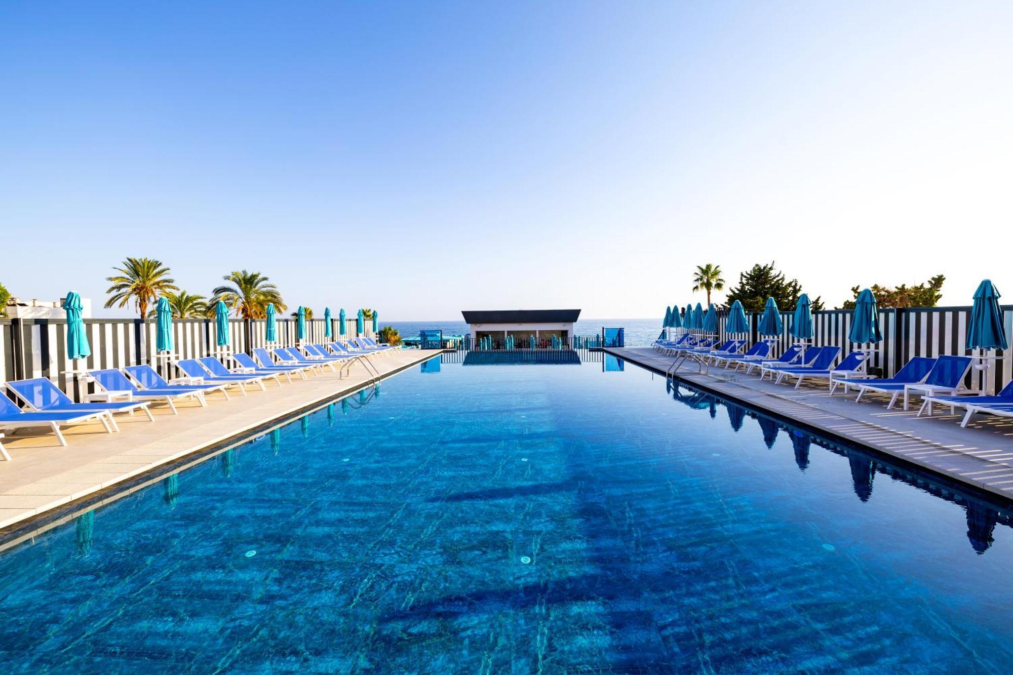 Granada Luxury Red Adult Only Hotell 5*