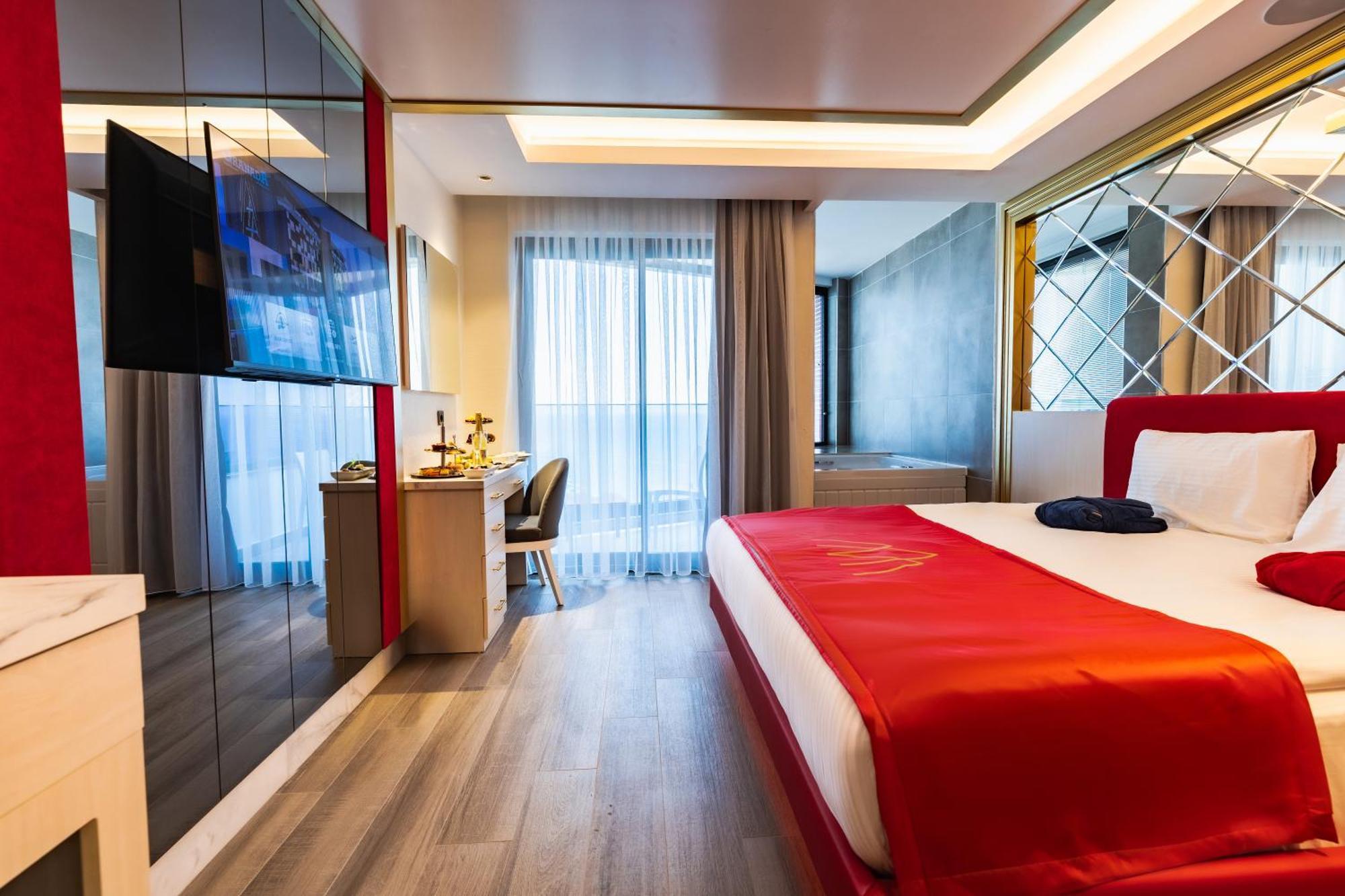 Hotell Granada Luxury Red Adult Only 5*